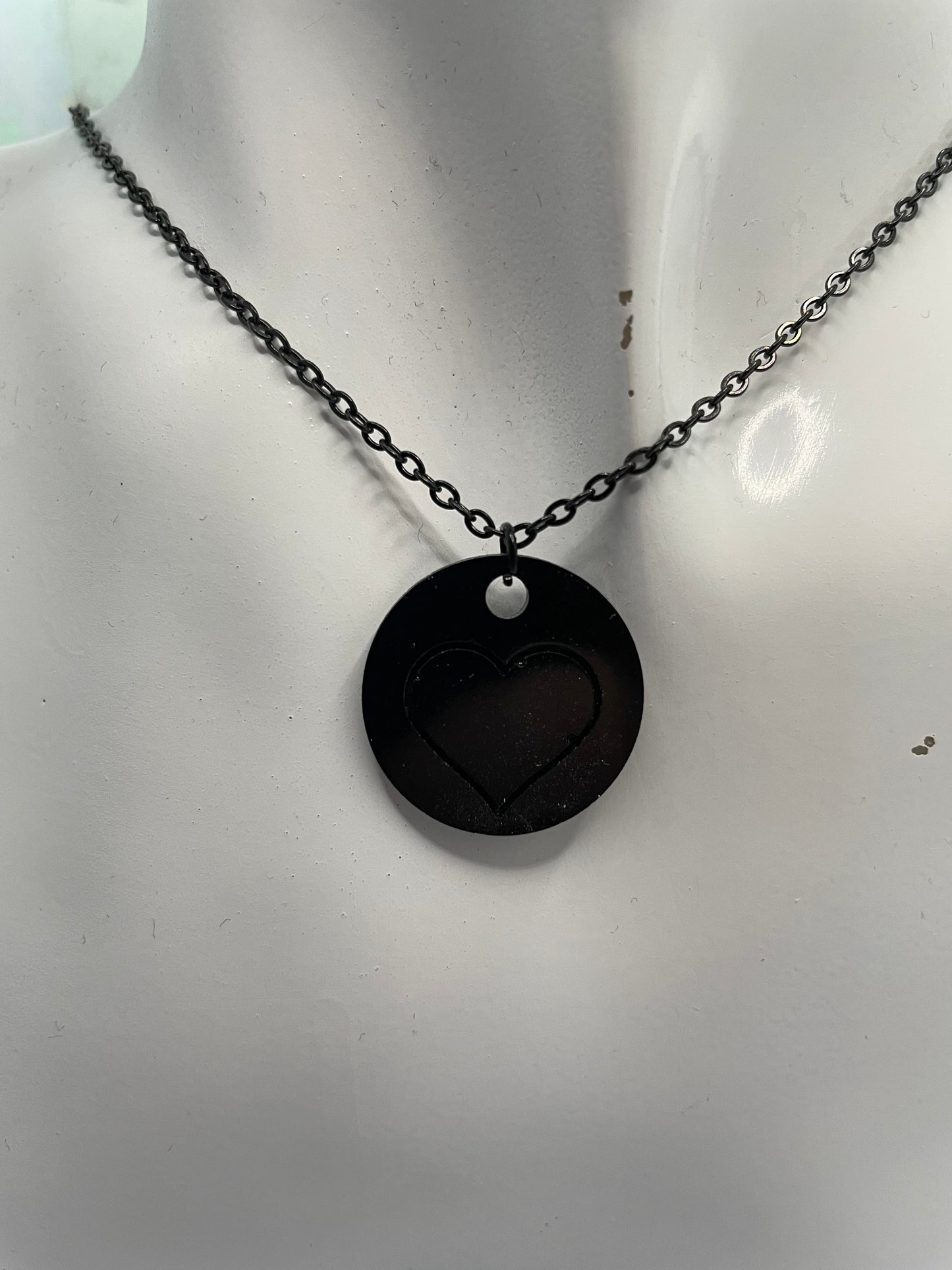 Collier cœur sur un cercle-18'' Sans nickel