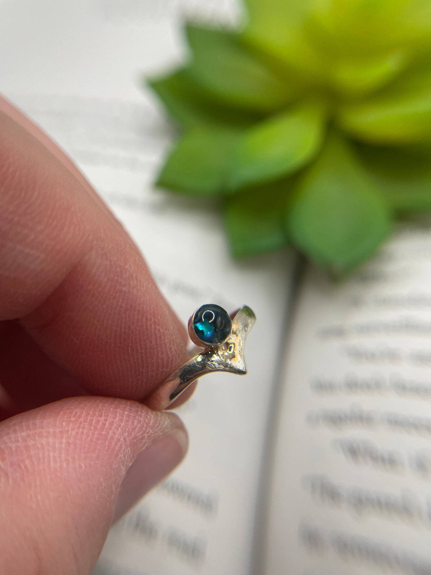 Blue Shell Crown Ring – Size 7 US