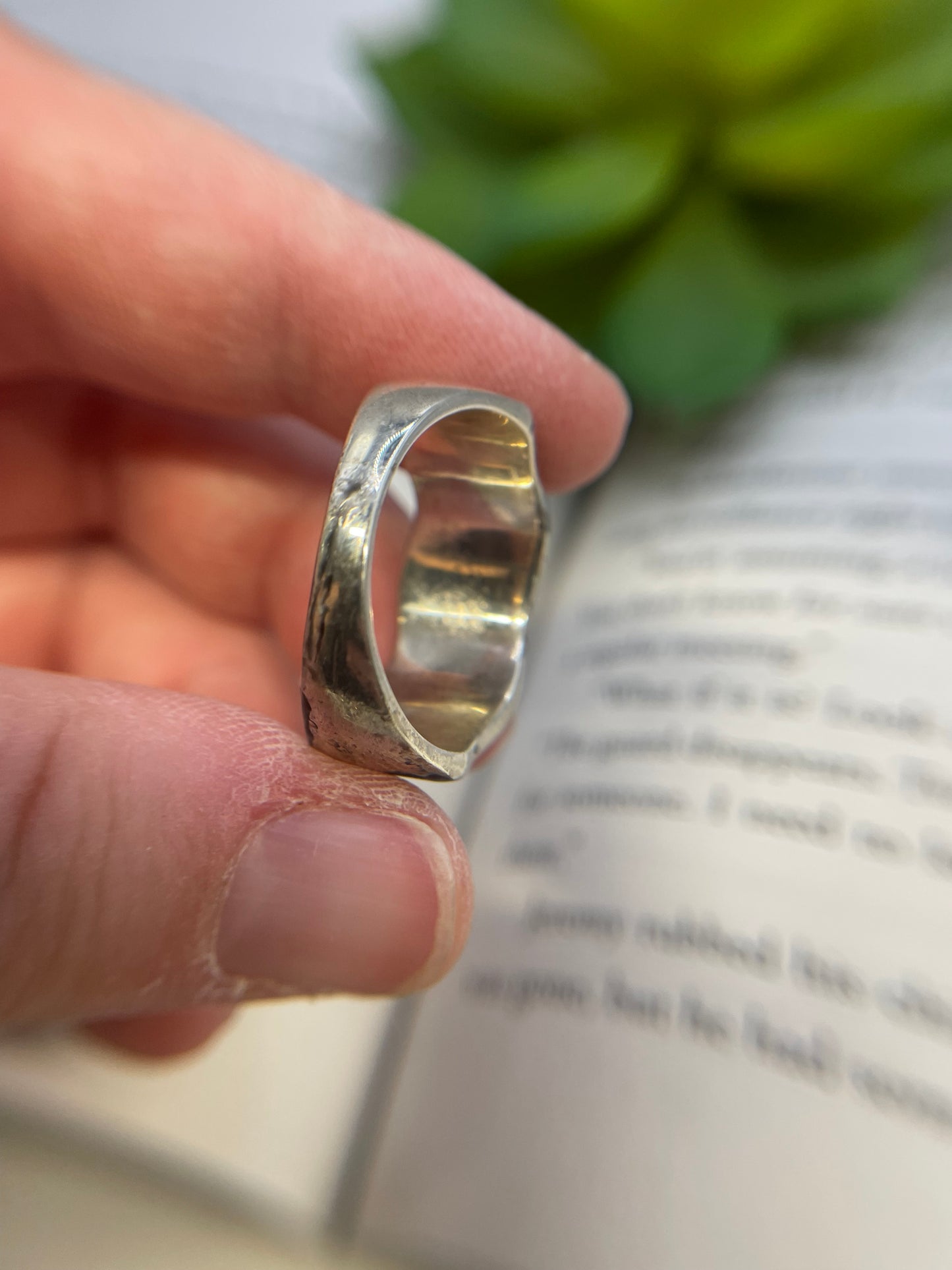 Sterling Silver Uneven Solid Band Ring – Resin & Mica Inlay