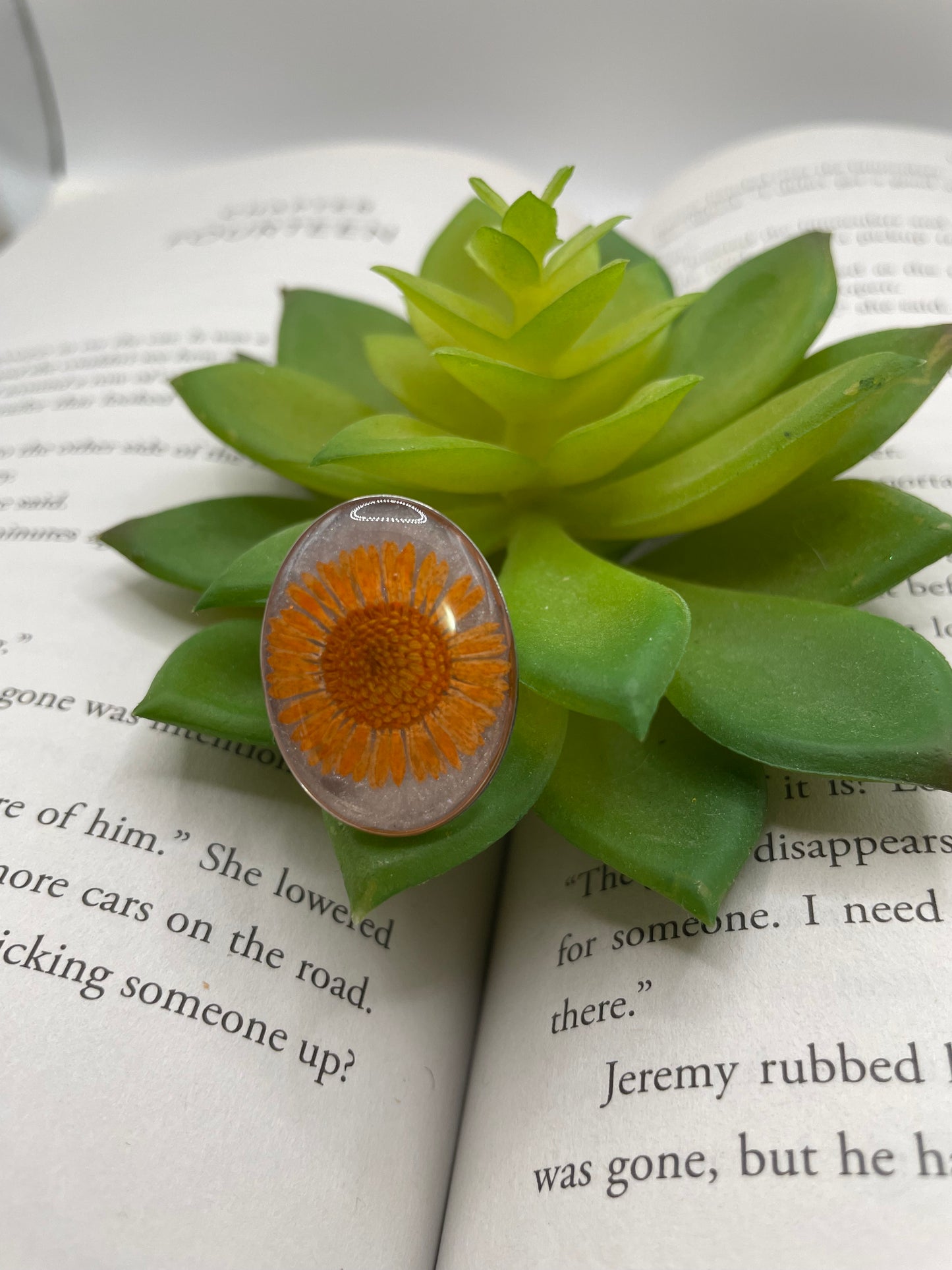 Pressed Flower Oval Adjustable Ring – Stainless Steel