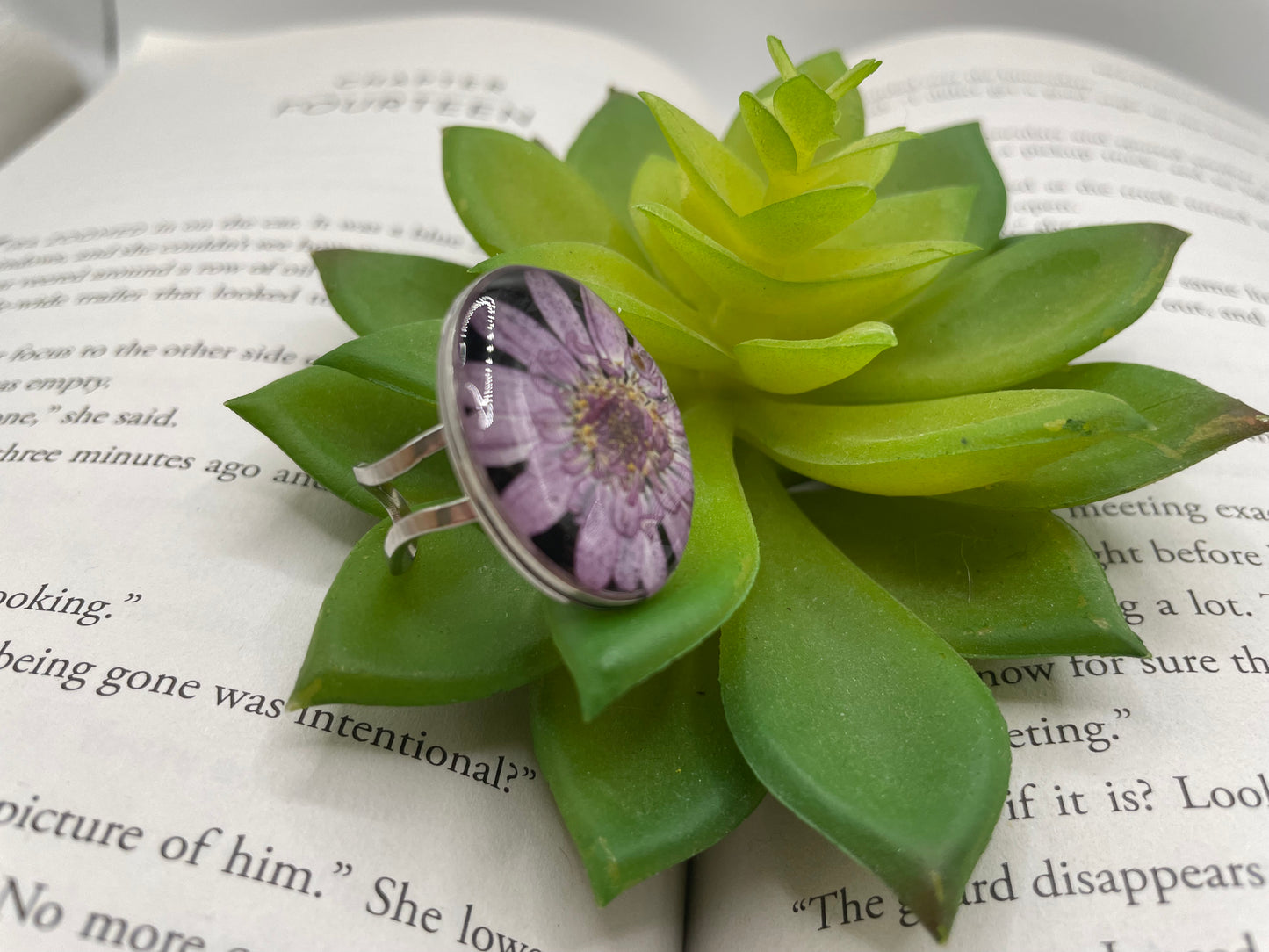Pressed Flower Oval Adjustable Ring – Stainless Steel