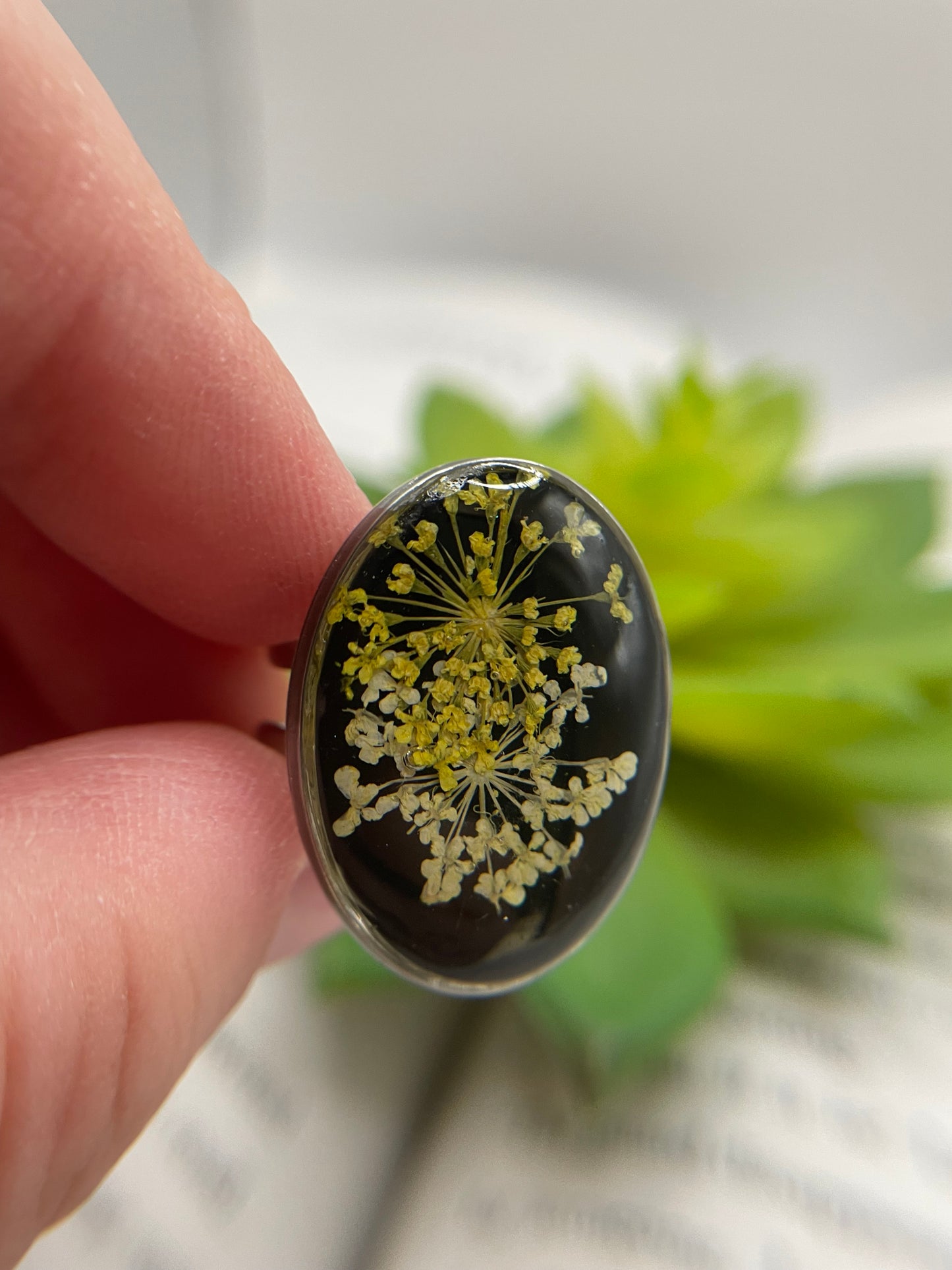 Pressed Flower Oval Adjustable Ring – Stainless Steel