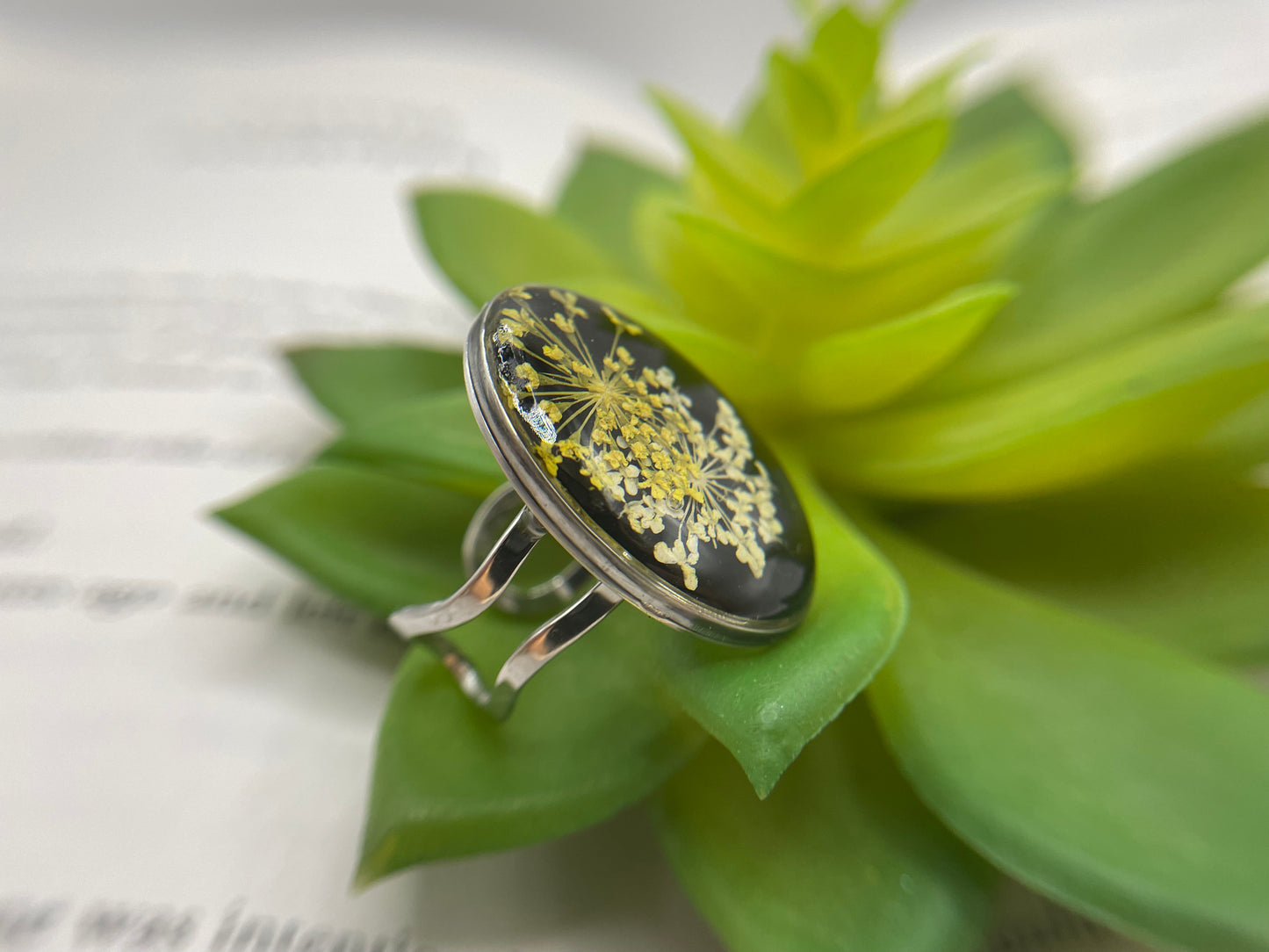 Pressed Flower Oval Adjustable Ring – Stainless Steel