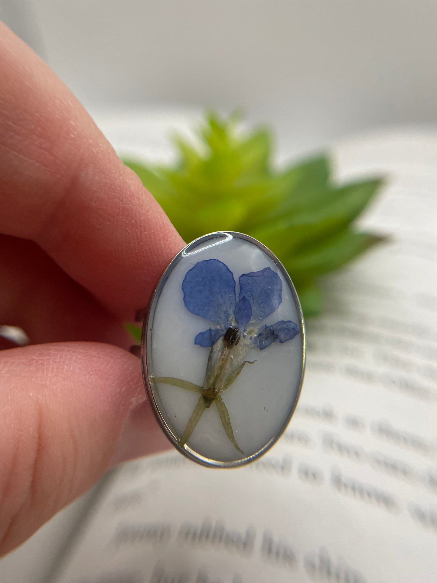 Pressed Flower Oval Adjustable Ring – Stainless Steel