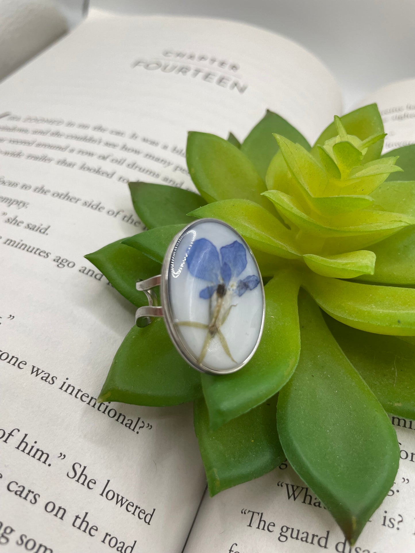 Pressed Flower Oval Adjustable Ring – Stainless Steel