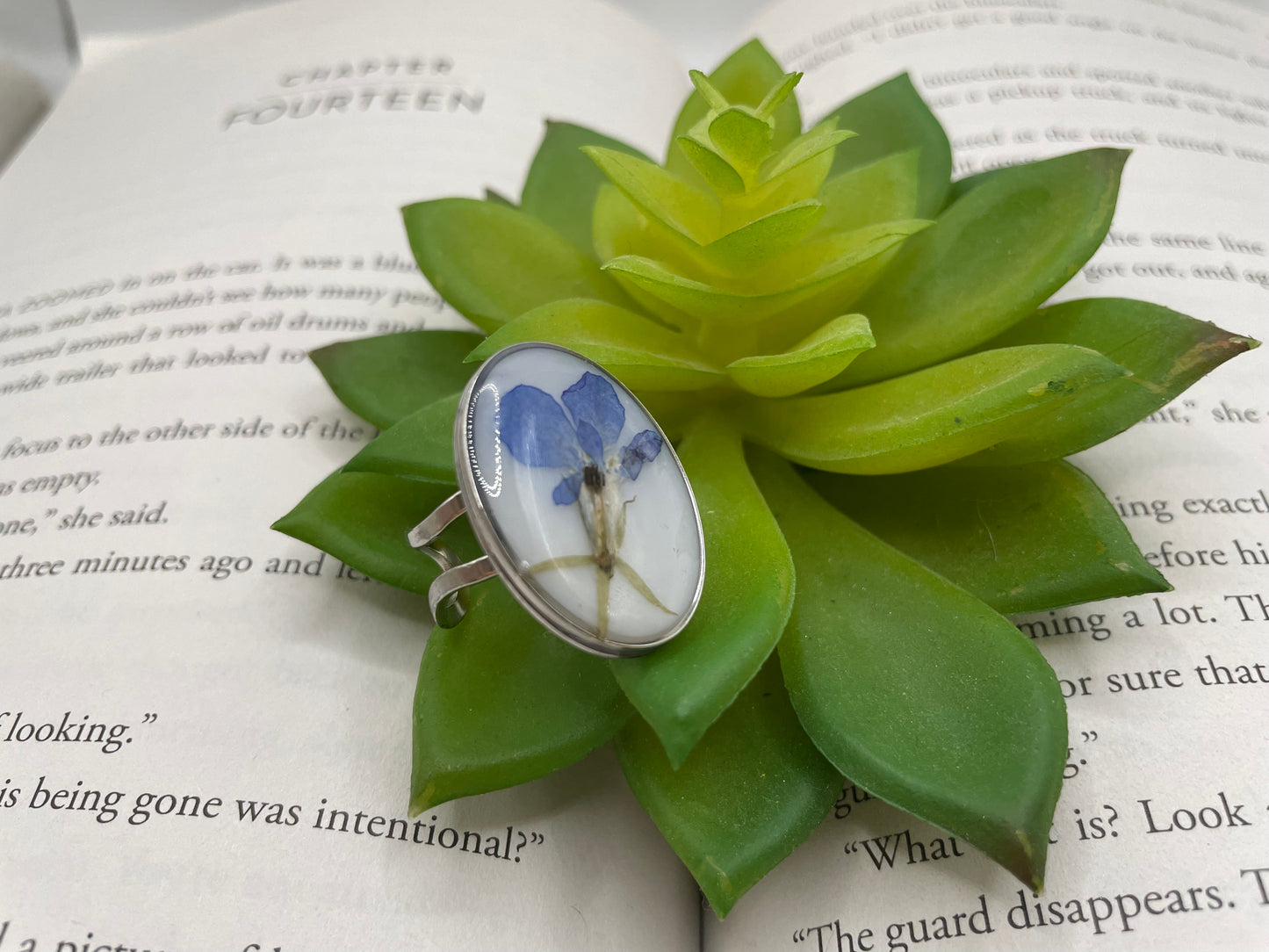 Pressed Flower Oval Adjustable Ring – Stainless Steel