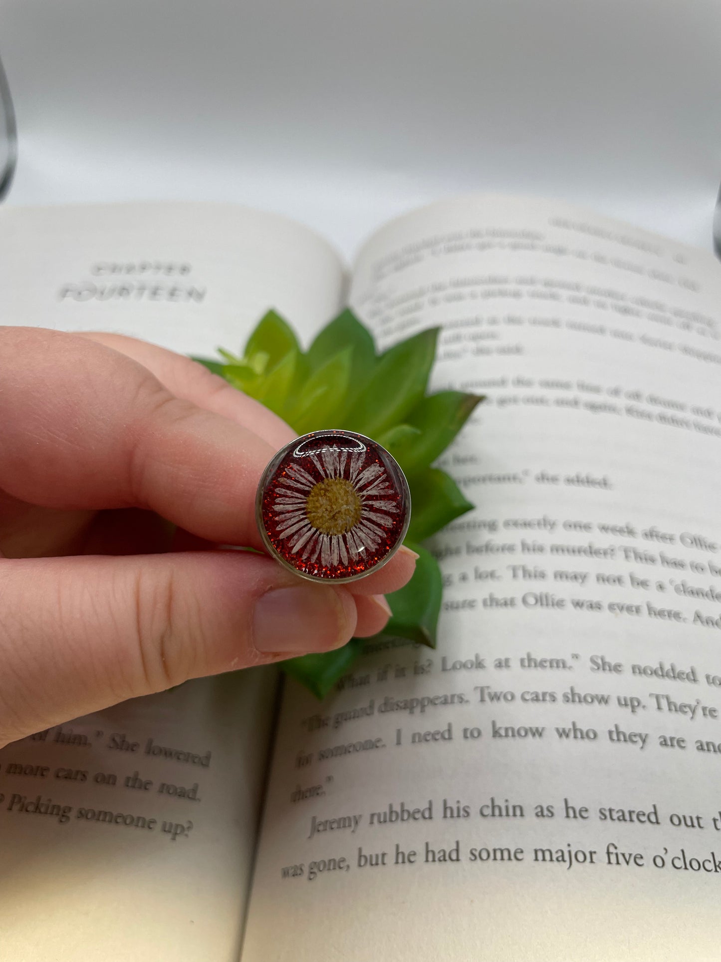 Pressed Daisy Resin Ring – Stainless Steel (Adjustable)