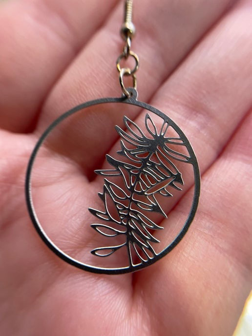 Silver Leaf Circle Earrings