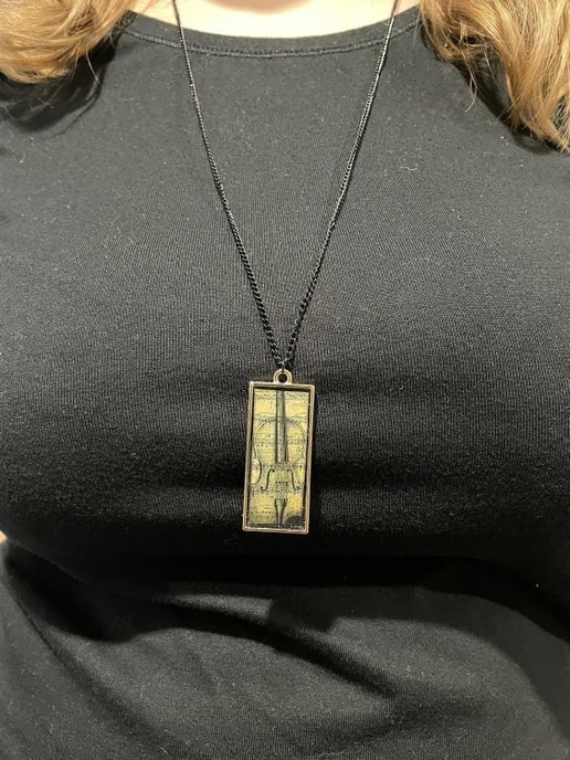 Vintage Violin Rectangle Pendant Necklace – Black Chain
