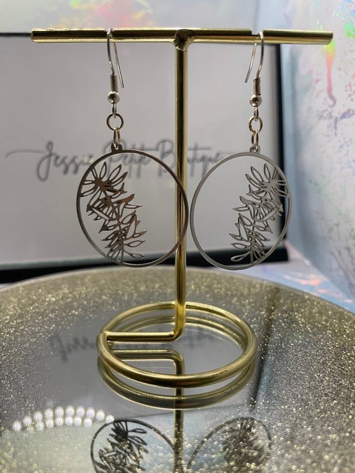 Silver Leaf Circle Earrings