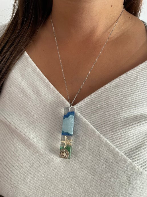 Ocean Starfish Rectangle Necklace- 20" Silver Chain
