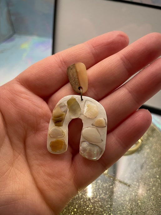 Natural Shell & Wood Arch Earrings (Stainless steel)
