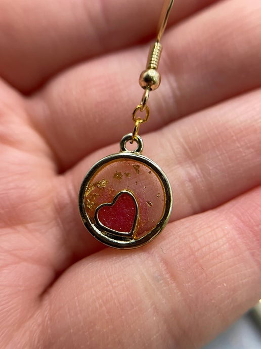 Pink Heart in Gold Circle Earrings – Lightweight & Elegant
