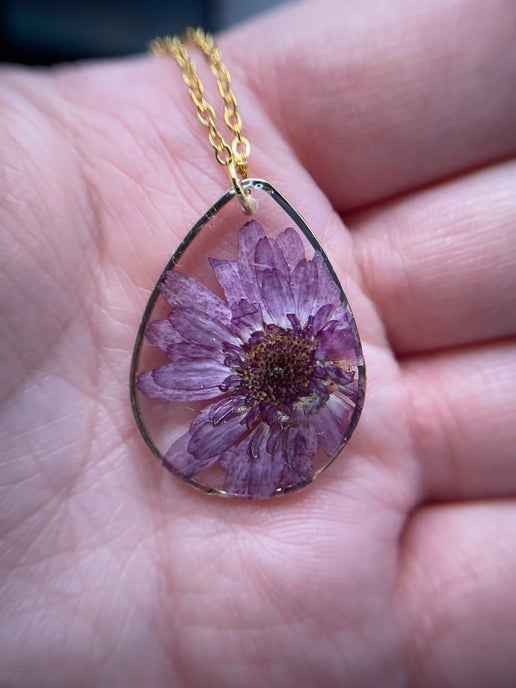 Purple Real Flower Teardrop Necklace β Gold Chain (Nickel-Free)