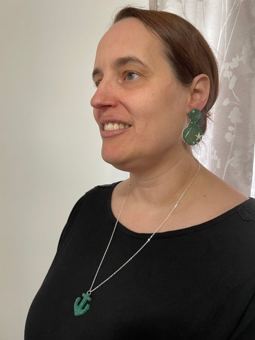 Green Kalita Earrings with Starfish- HYPOALLERGENIC/PLASTIC