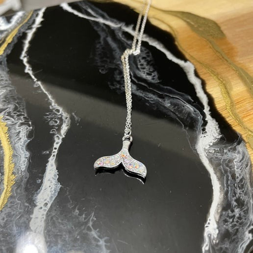 Whale Tail with Rhinestone Necklace – 18’’ Silver Chain (Nickel Free)