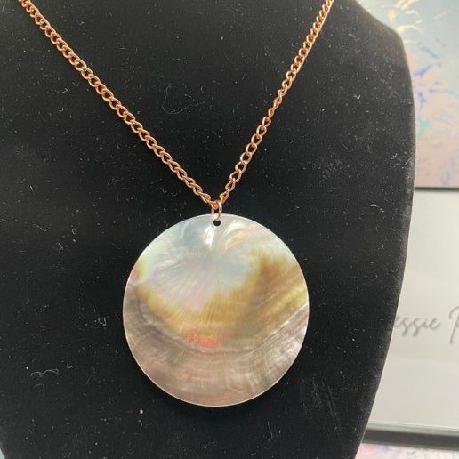 5 cm Round Natural Dark Shell Necklace -27'' Rose Gold Chain