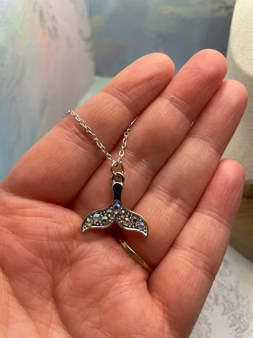 Whale Tail with Rhinestone Necklace – 18’’ Silver Chain (Nickel Free)