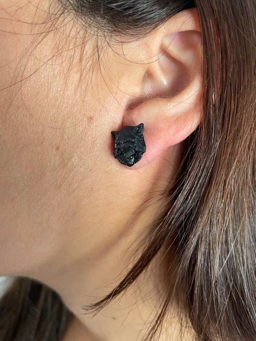 Wolf head stud earrings-Nickel Free