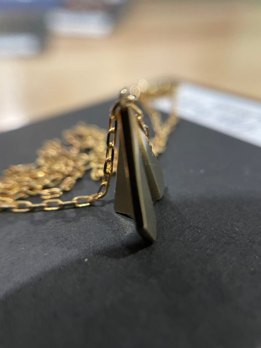 Paper Airplane Charm Necklace – 19'' Nickel-Free