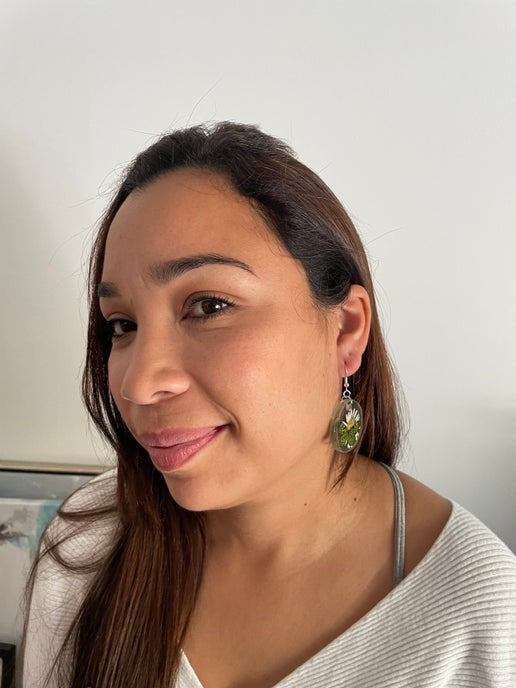 Green Butterfly And Daisy Circle Earrings-NICKEL FREE