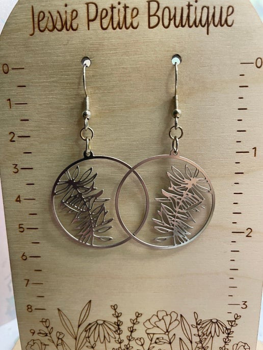 Silver Leaf Circle Earrings