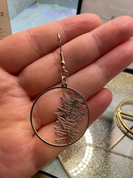 Silver Leaf Circle Earrings