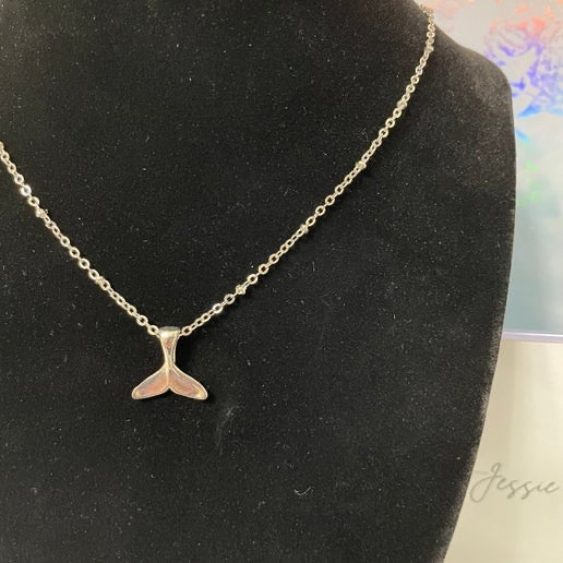 Silver Whale Tail Necklace β Stainless Steel (Nickel-Free)