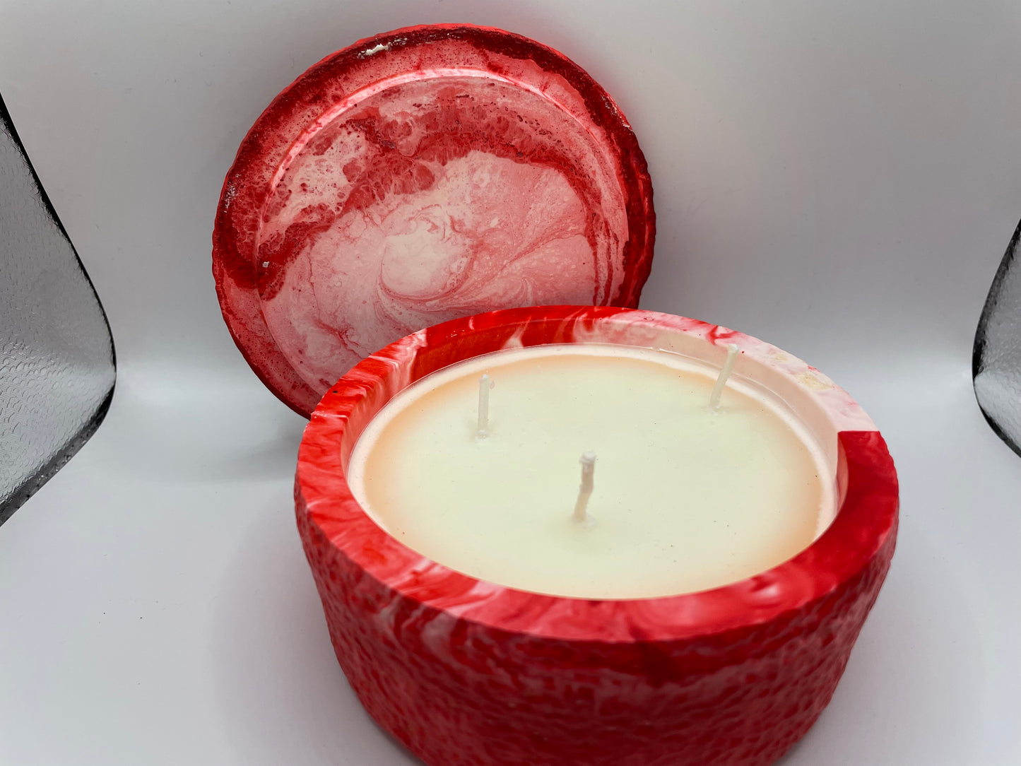 Red Eco-Resin Candle – Clean Lemon Soy Wax