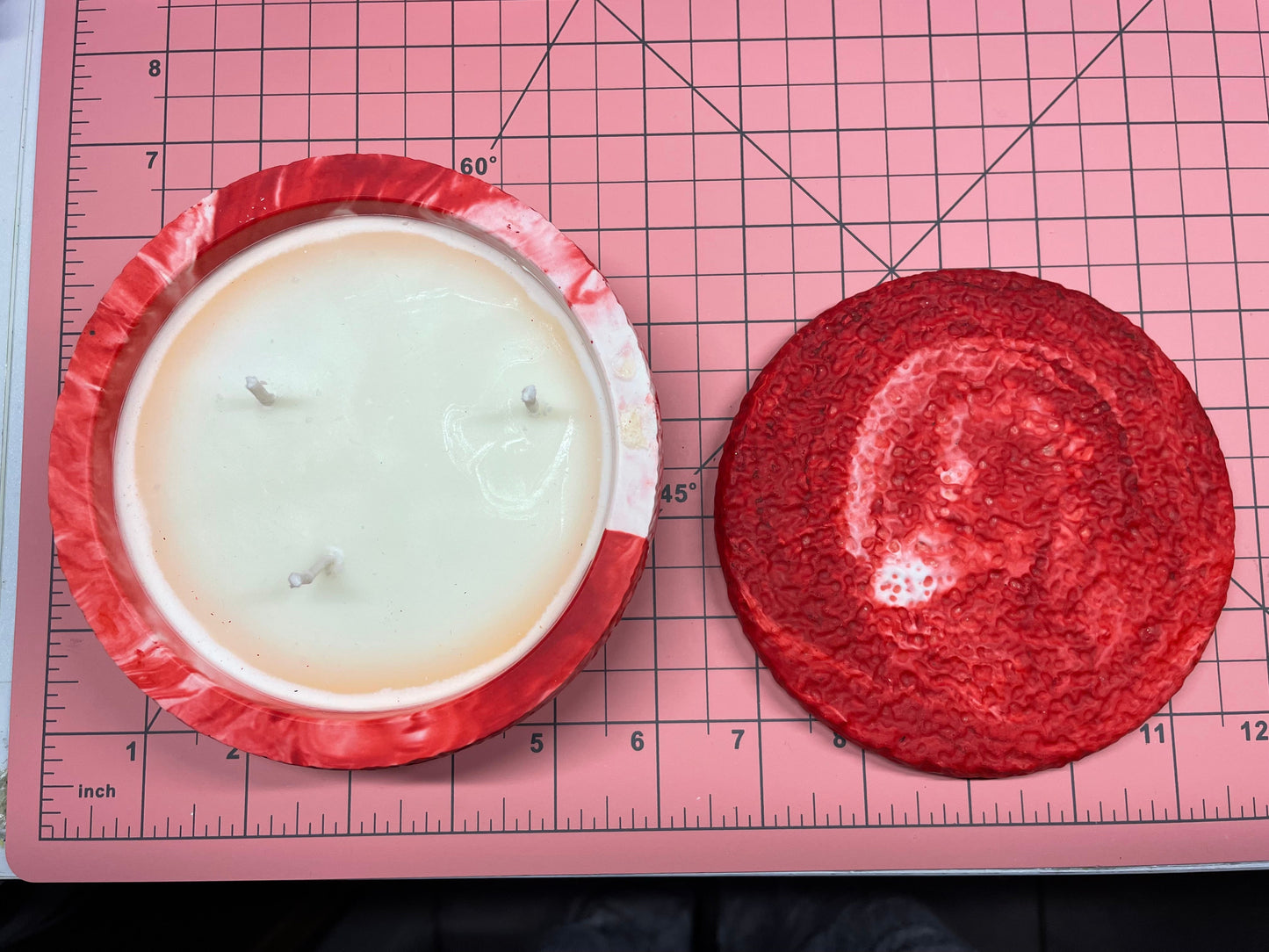 Red Eco-Resin Candle – Clean Lemon Soy Wax