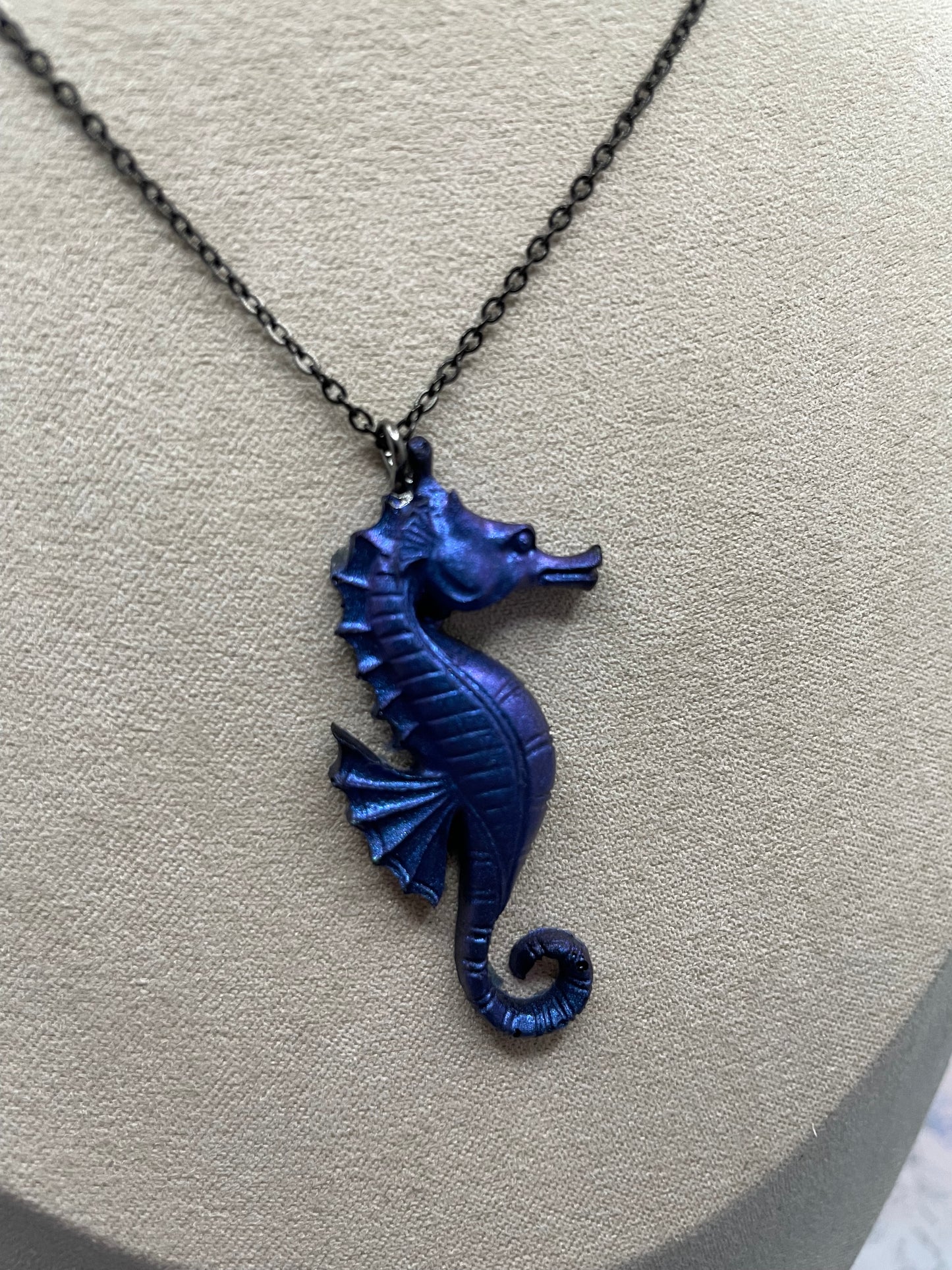Chameleon Blue Seahorse Necklace 20''black chain NICKEL FREE