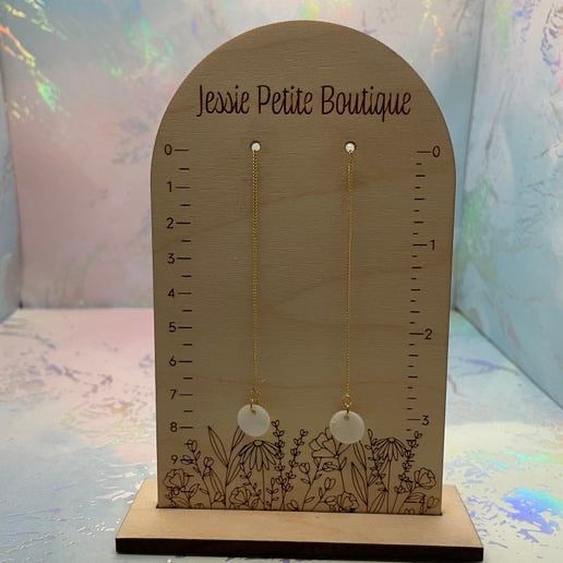 Boucles d'oreilles coquillage blanc sur chaine or - Sans nickel