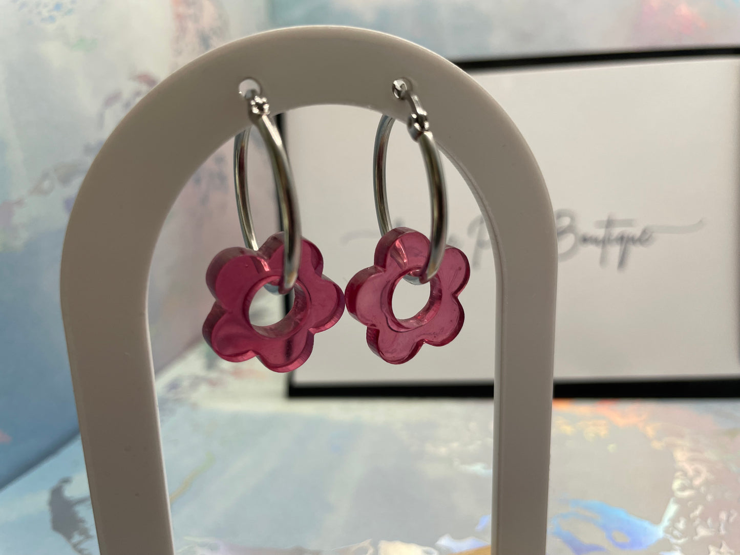 Boucles d’oreilles anneaux avec fleur