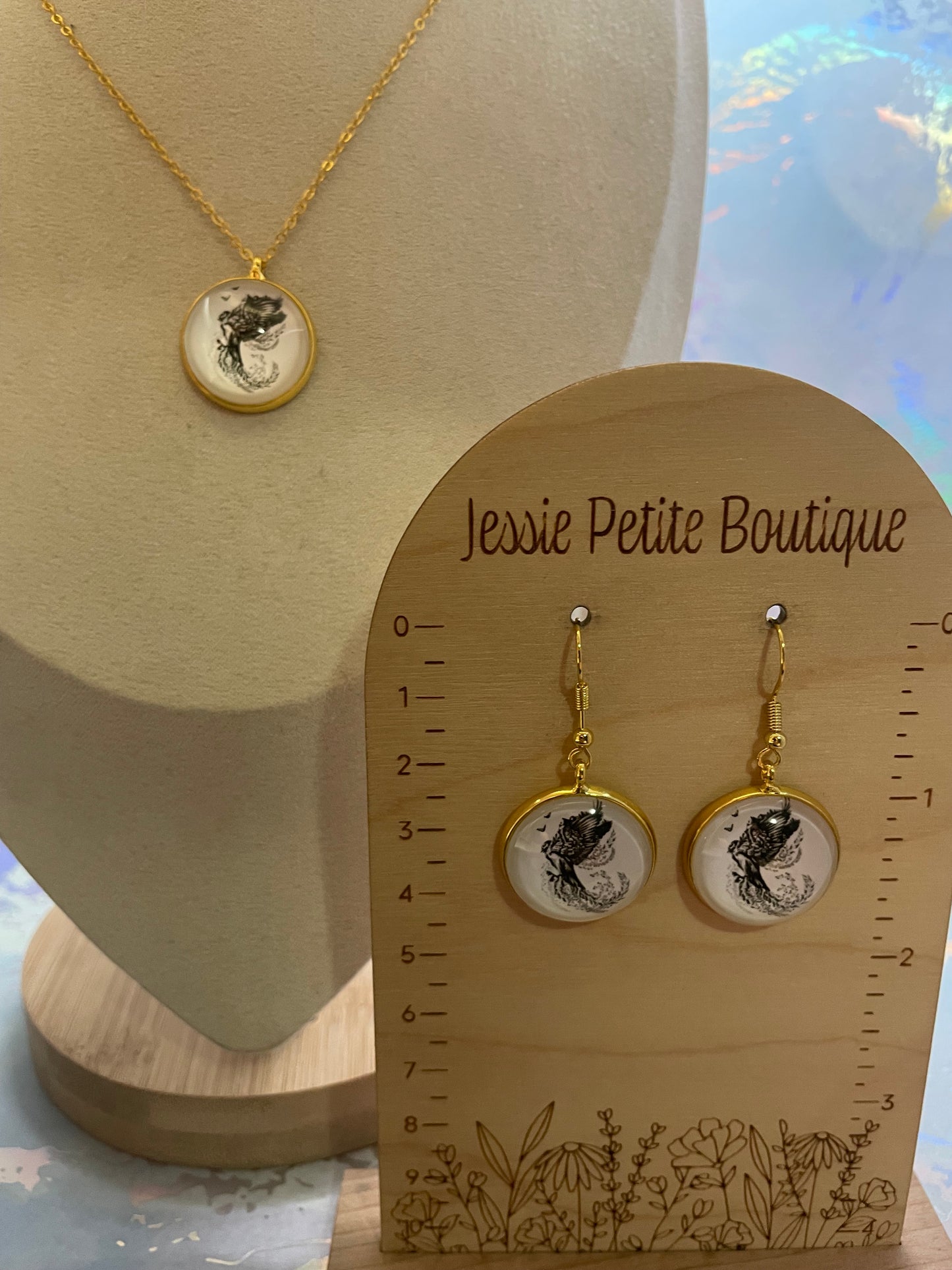Gold Bezel Wildlife SET