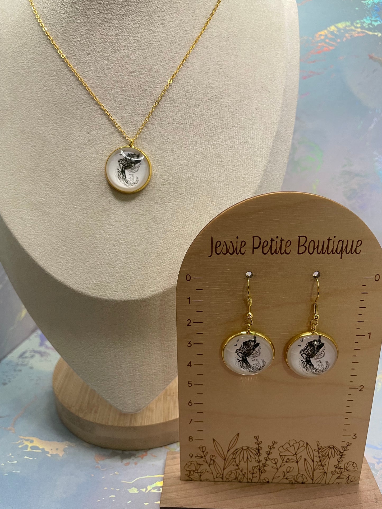 Gold Bezel Wildlife SET