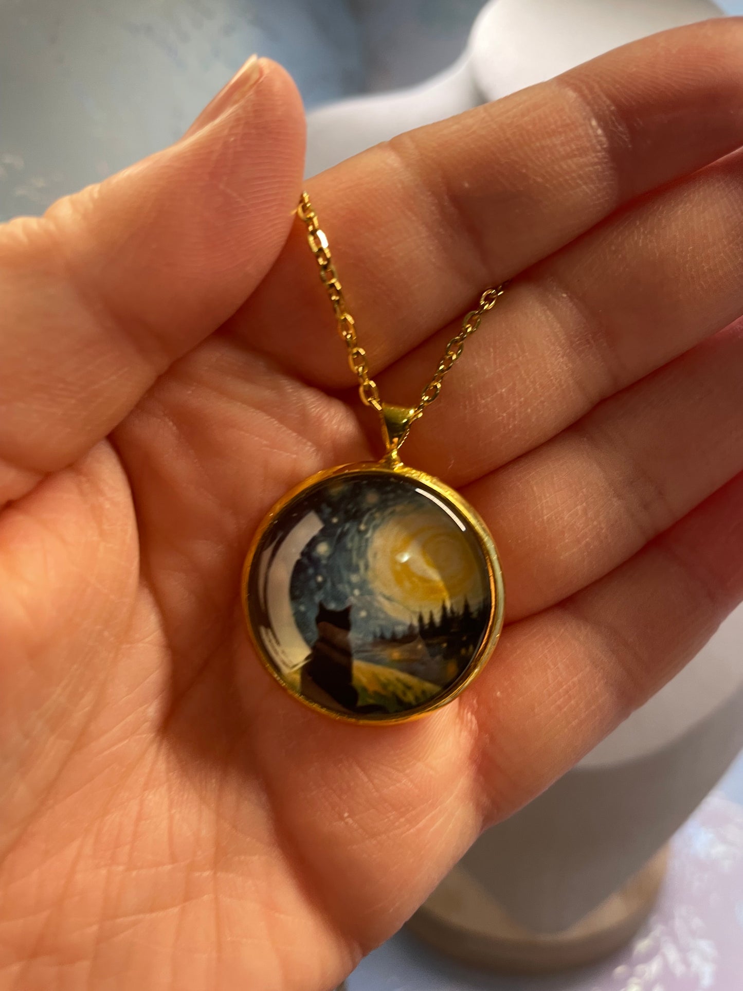 Collier Chat Scène Mystique (Fini Doré) 