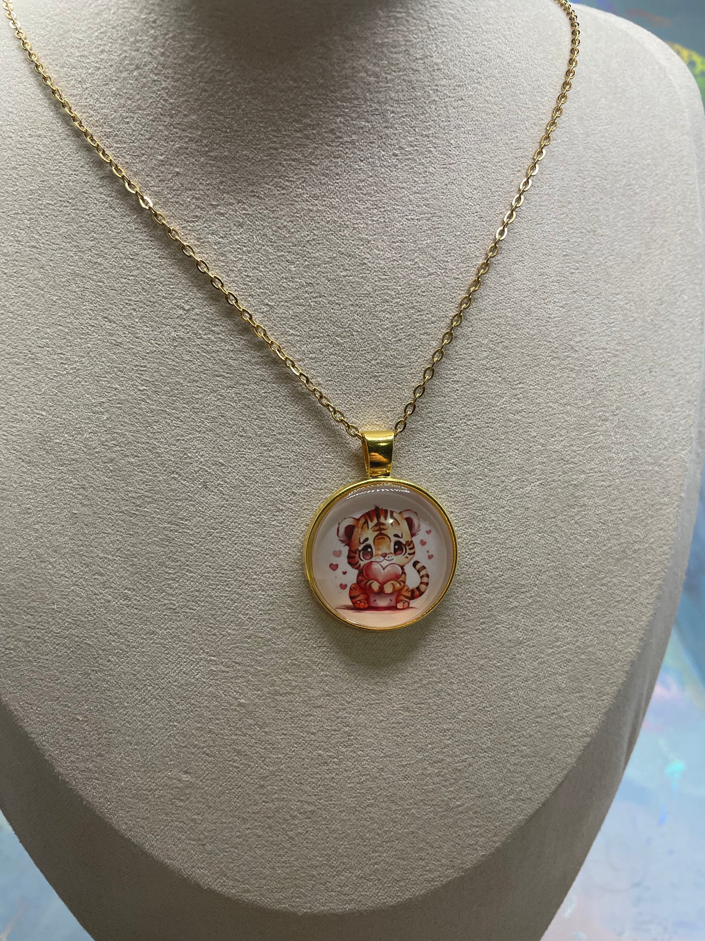 Collier à Cabochon Animal Adorable (Finition Dorée)