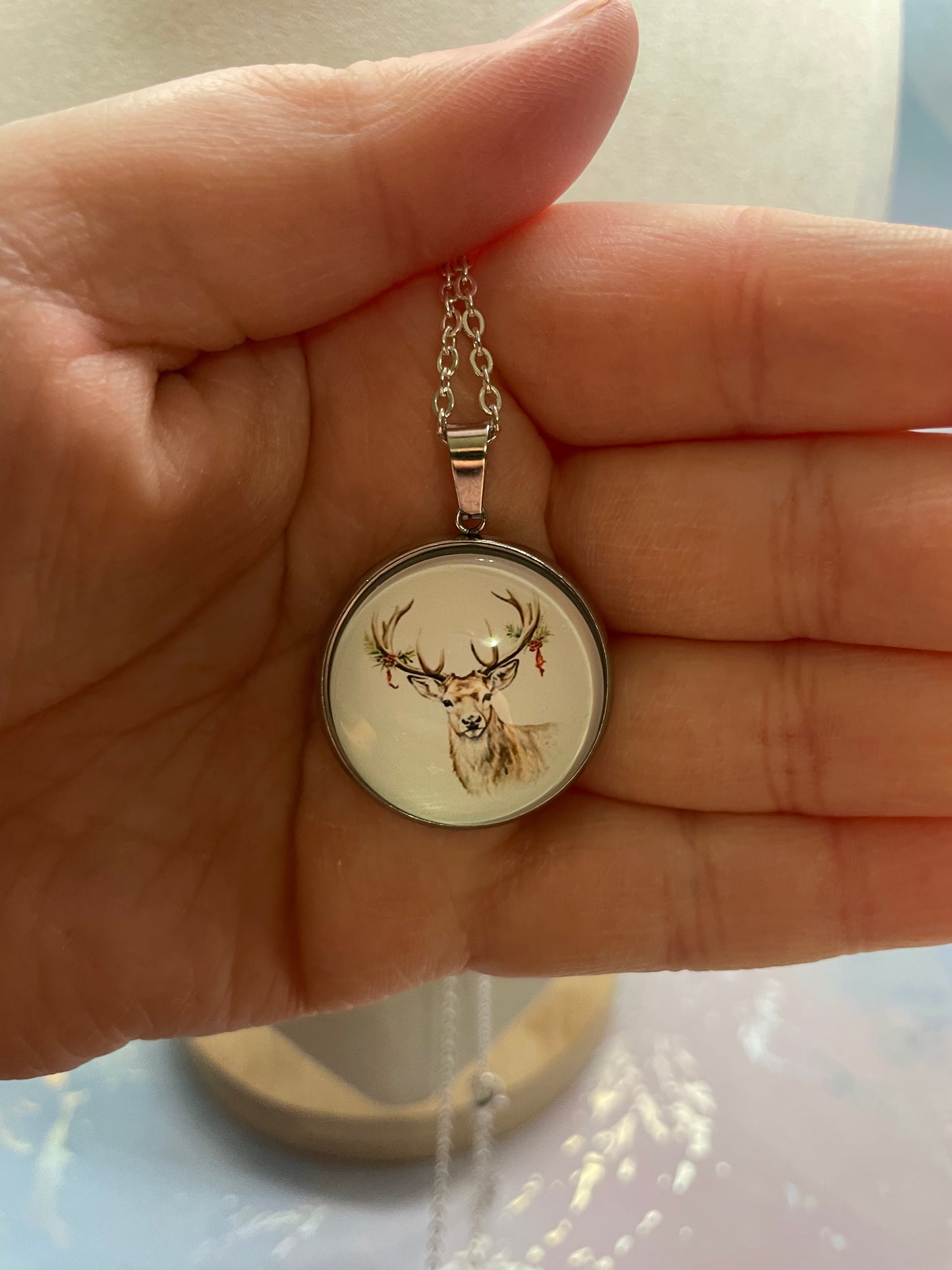 Collier Cabochon Chevreuil (Finition Argent)-Acier Inoxydable+ Sans Nickel