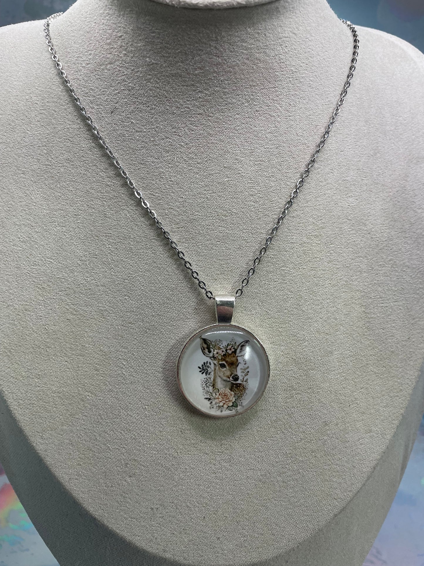 Deer Cabochon Necklace (Silver Finish)