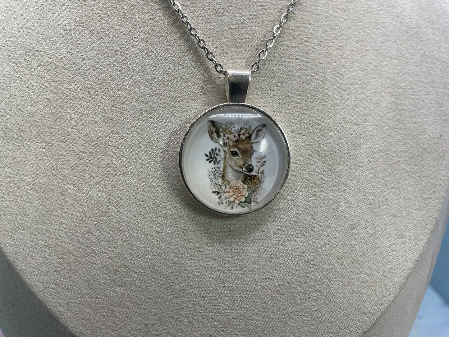 Deer Cabochon Necklace (Silver Finish)