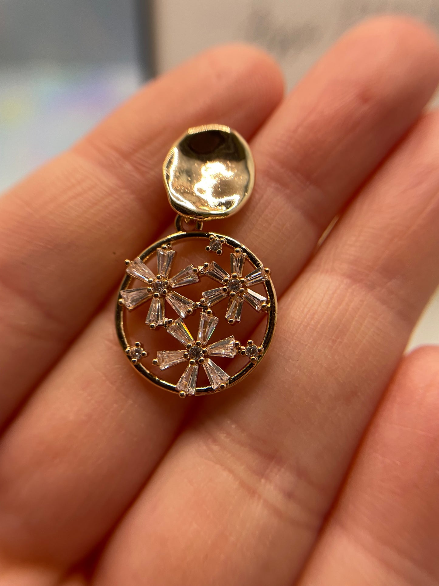Zirconia Flowers In A Circle Earrings – NICKEL FREE