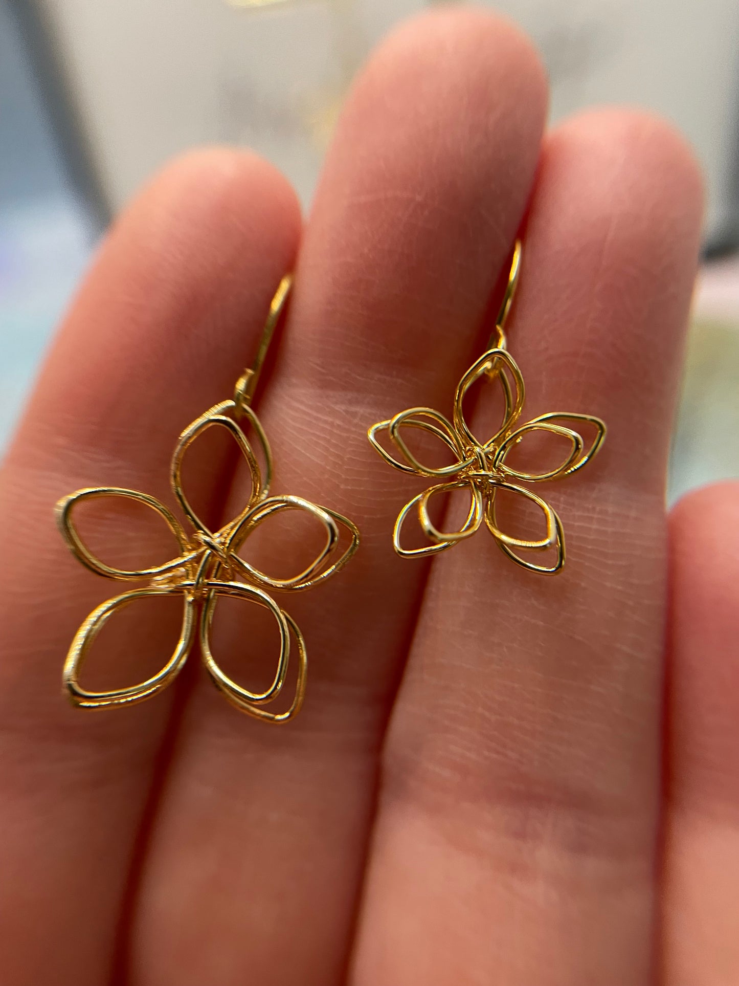 Golden Dangling Flower Earrings – NICKEL FREE