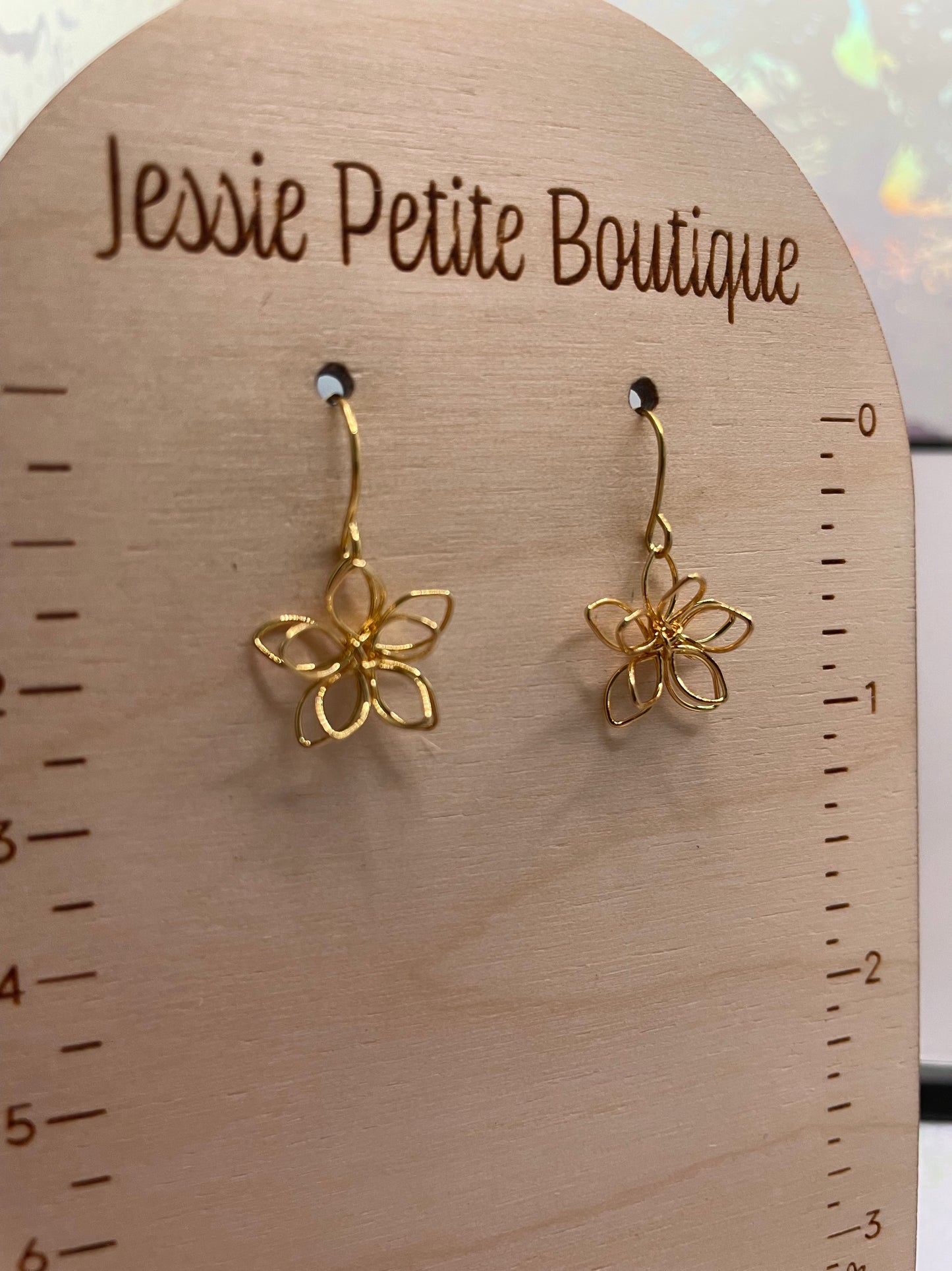 Golden Dangling Flower Earrings – NICKEL FREE