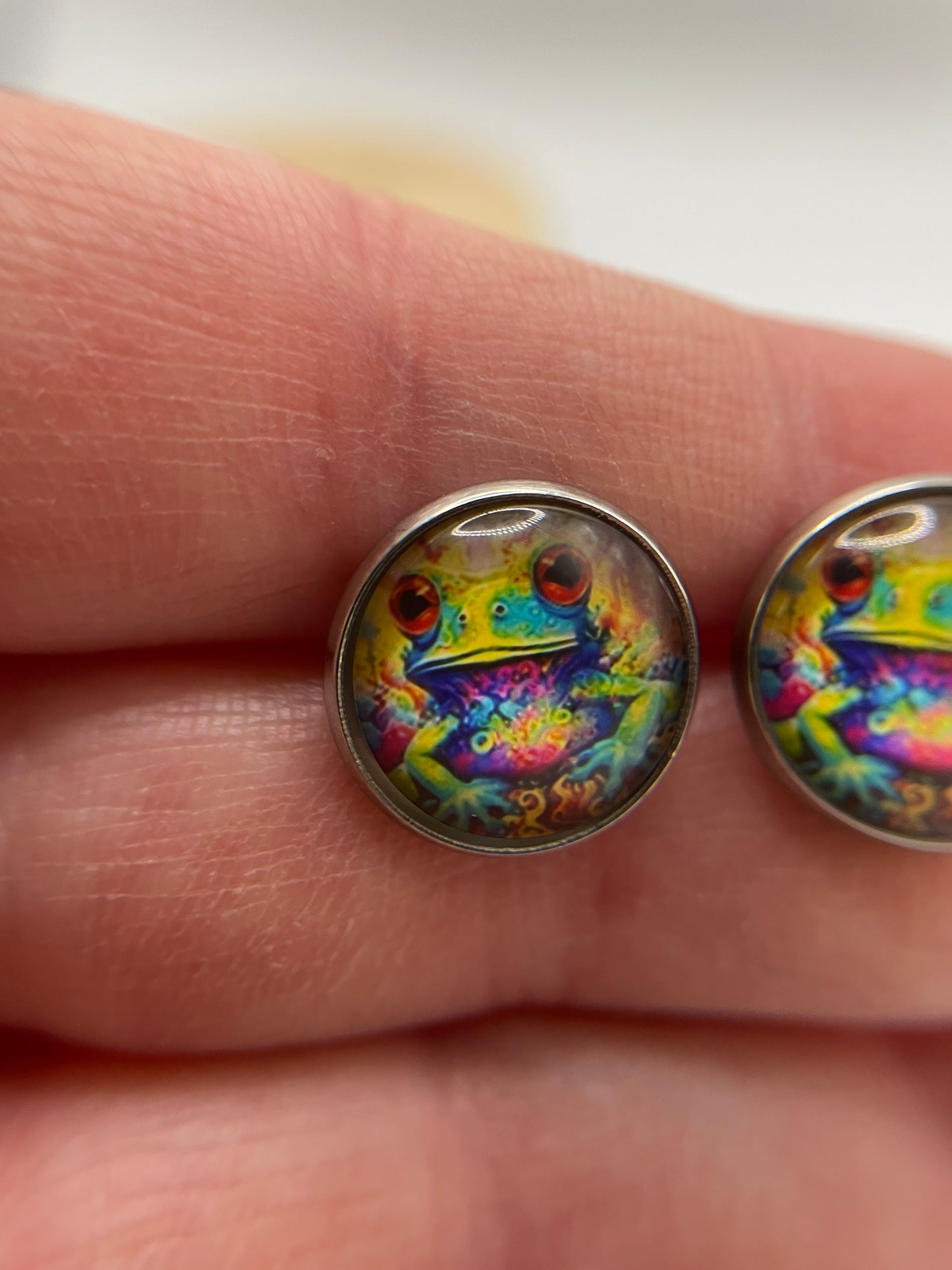 Boucles d’oreilles grenouille colorée – Acier inoxydable +Sans Nickel