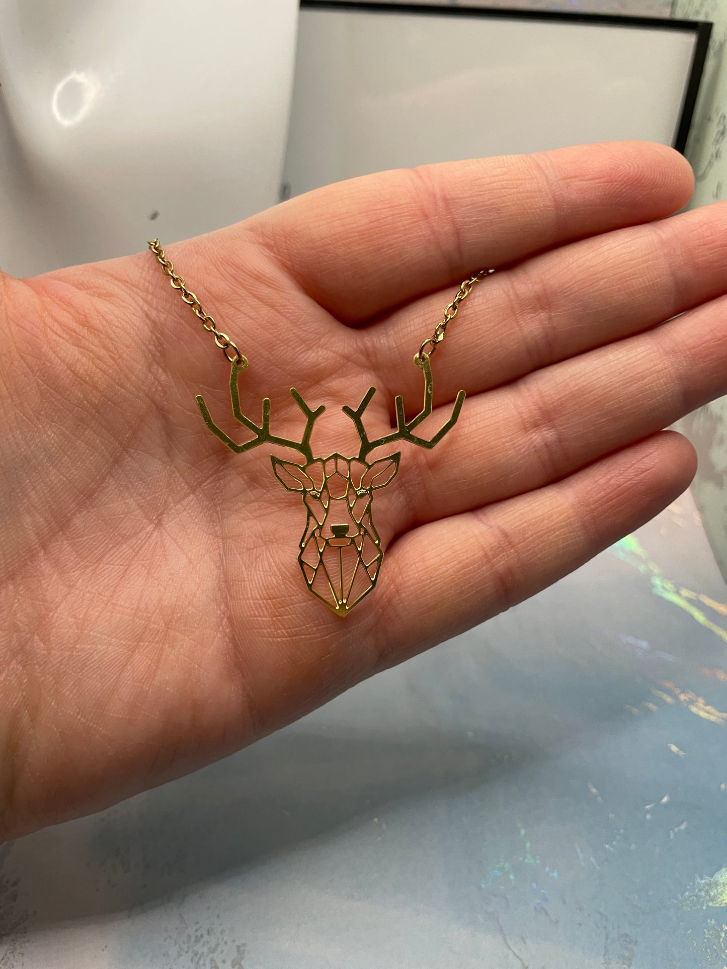 Collier chevreuil dorée- 21'' 