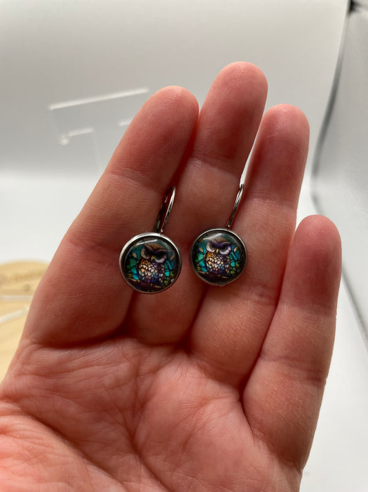 Boucles d’oreilles dormeuses hibou coloré – Acier inoxydable +sans nickel