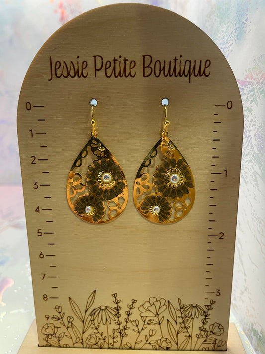 Gold Metal Green Flower Teardrop Earrings