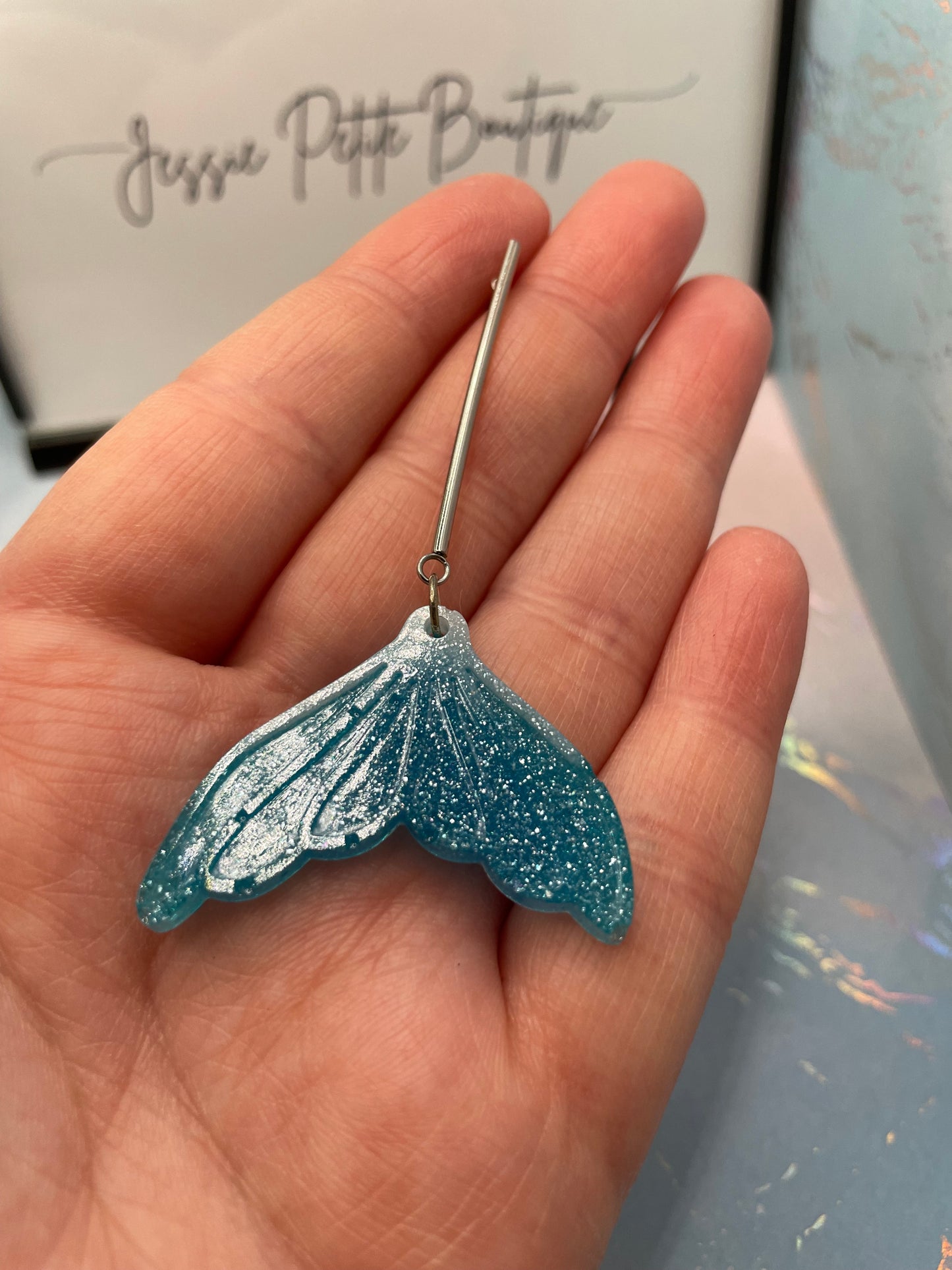 Boucles d'oreilles pendantes queue de sirène bleue scintillante – SANS NICKEL