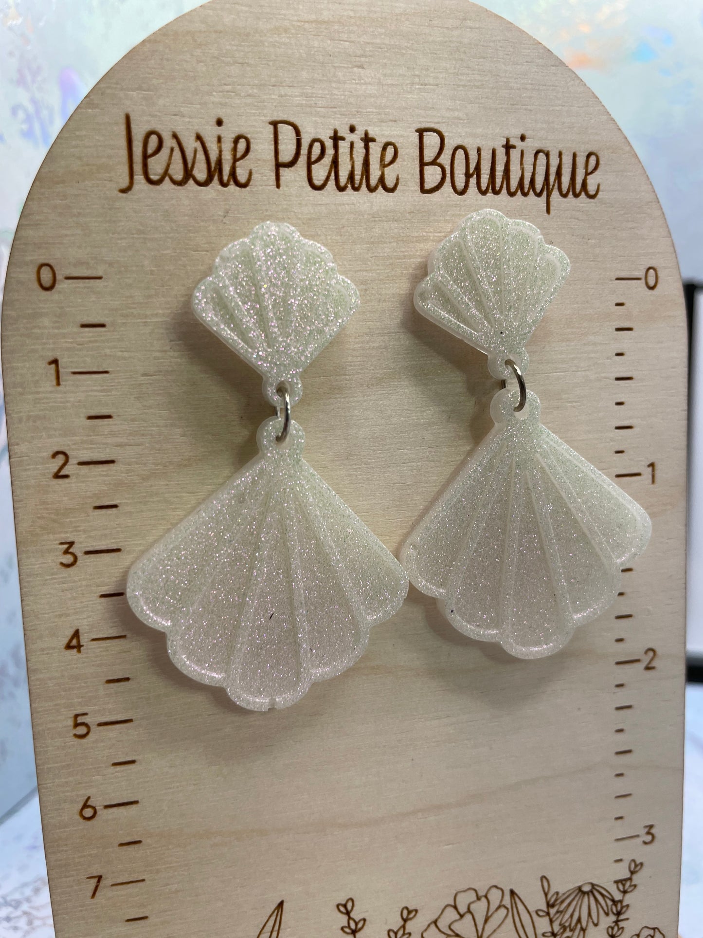 Kalita: Sparkly White Earrings HYPOALLERGENIC