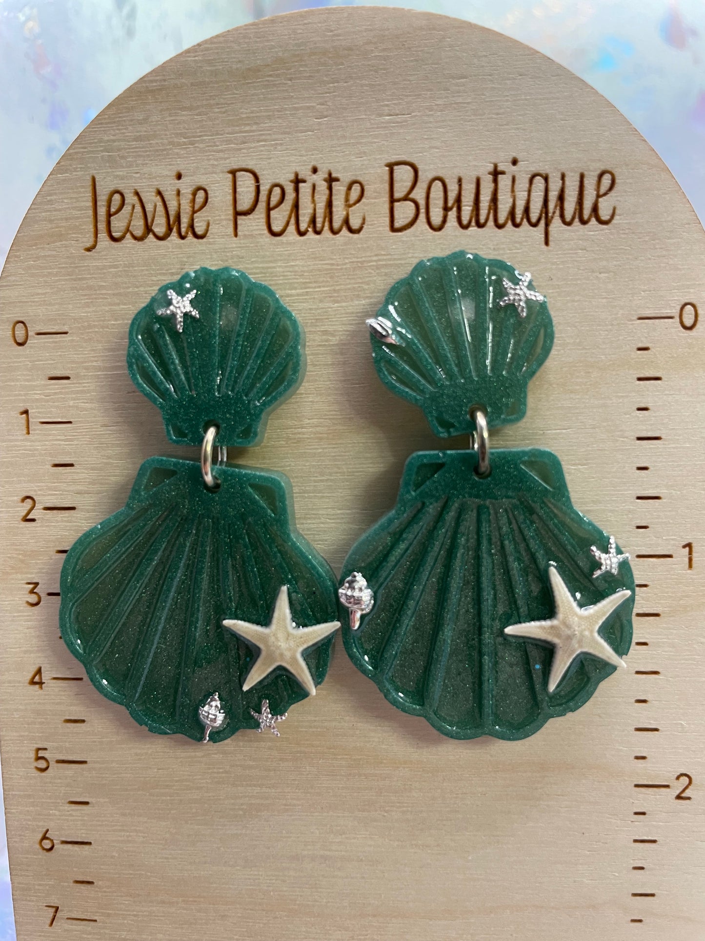 Green Kalita Earrings with Starfish- HYPOALLERGENIC/PLASTIC